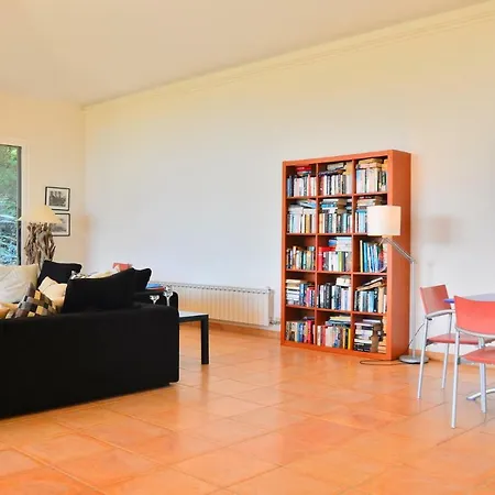 I-1 Mont-ras 8 Pax Holiday home Montras