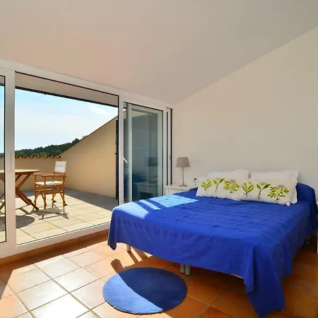 I-1 Mont-ras 8 Pax Holiday home *